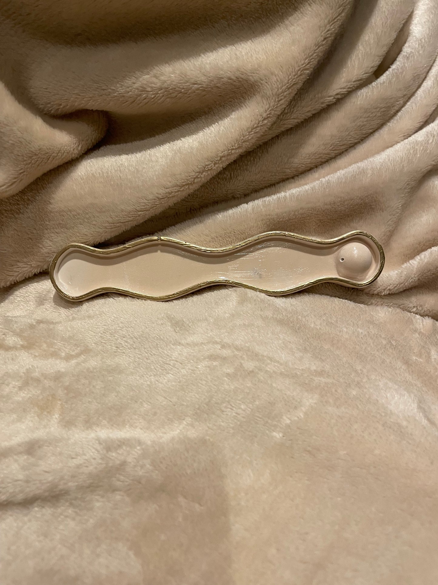 Soft Wave Incense Holder