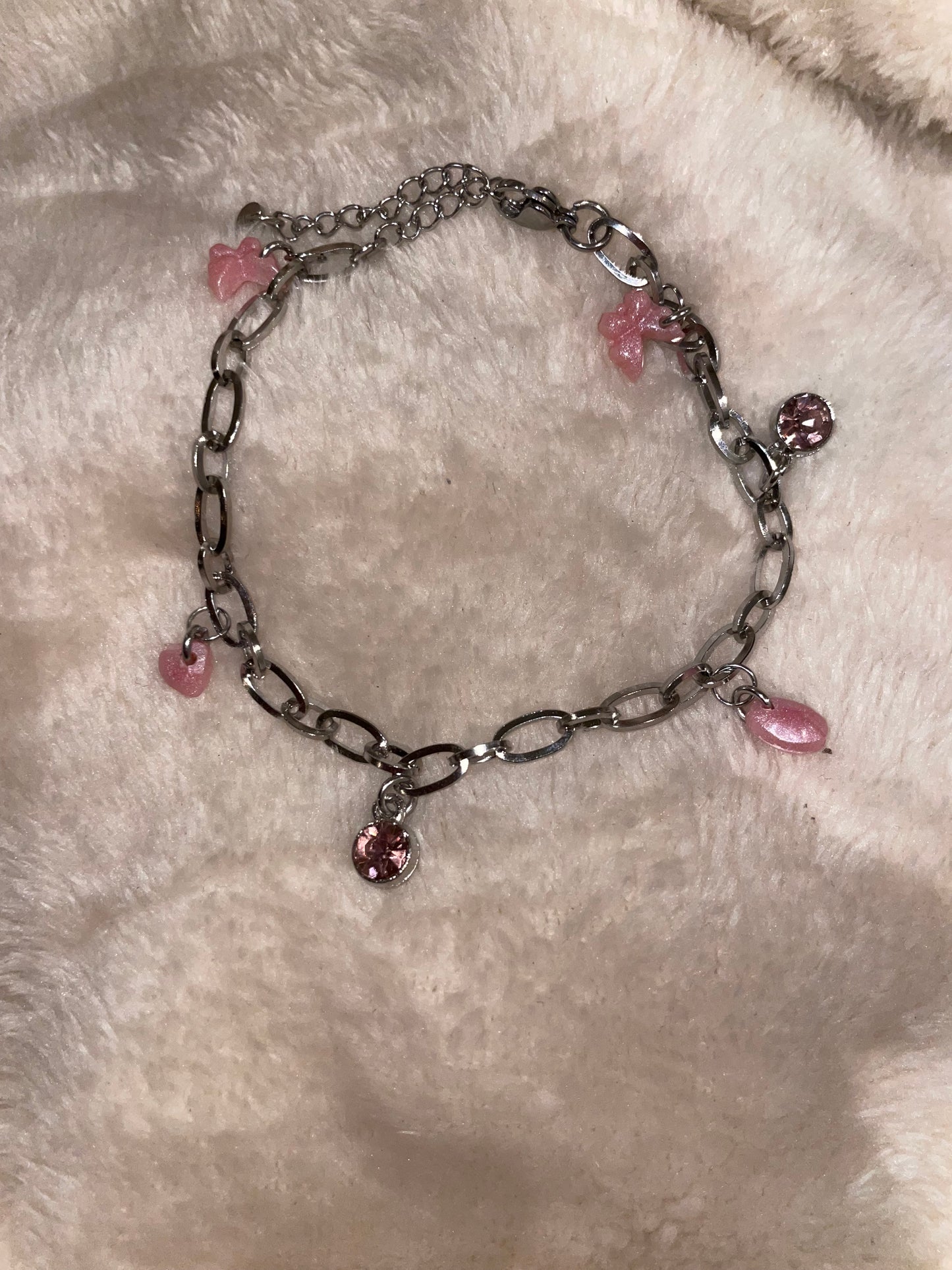 Armbandje met geboortesteen bedels