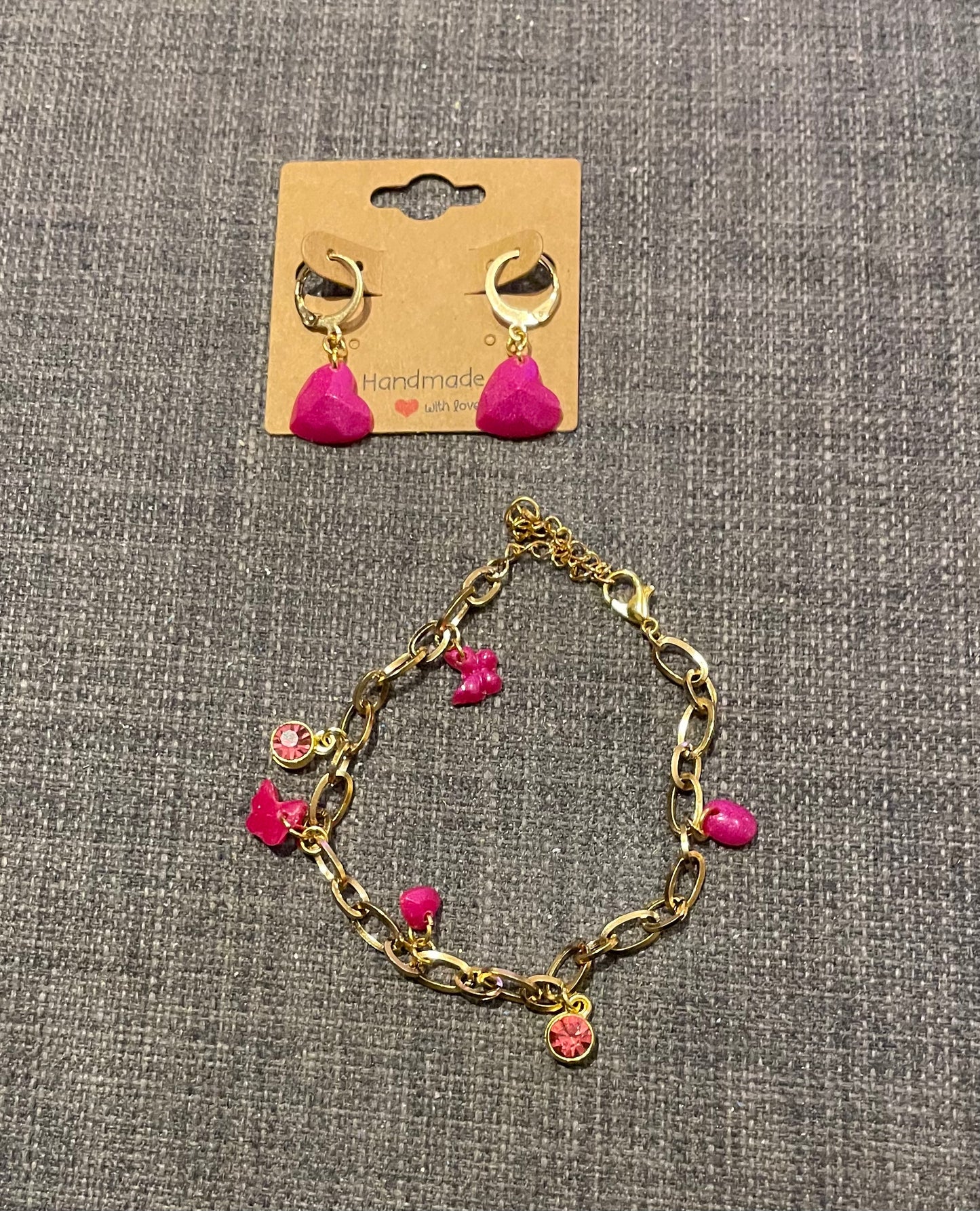 Armbandje met geboortesteen bedels