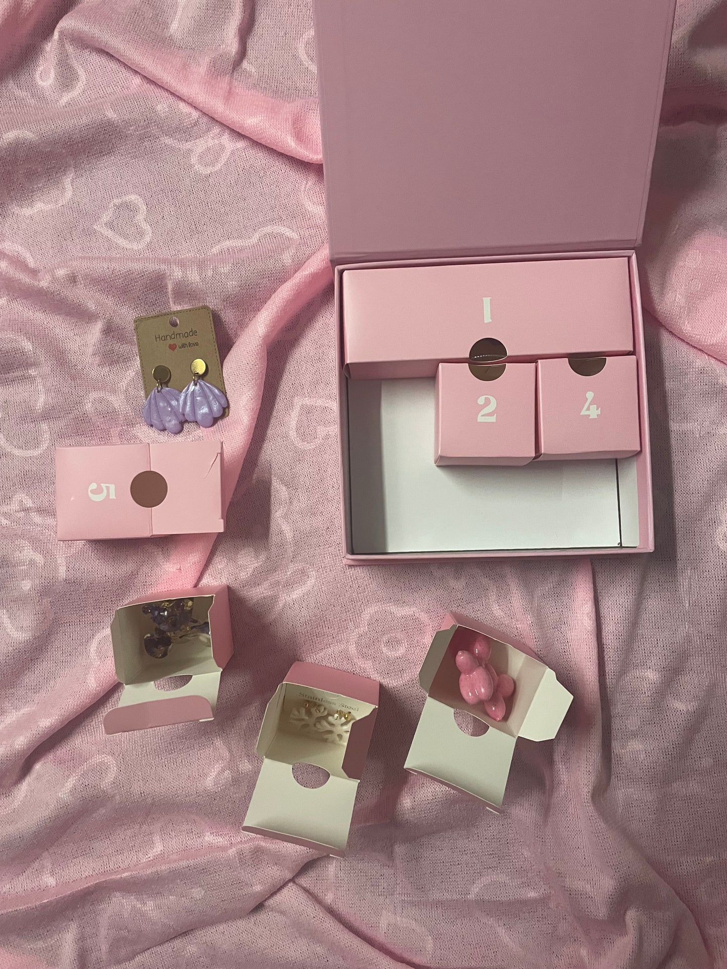 Handgemaakte luxe adventkalender – 7 vakjes met handgemaakte sieraden & woondecor