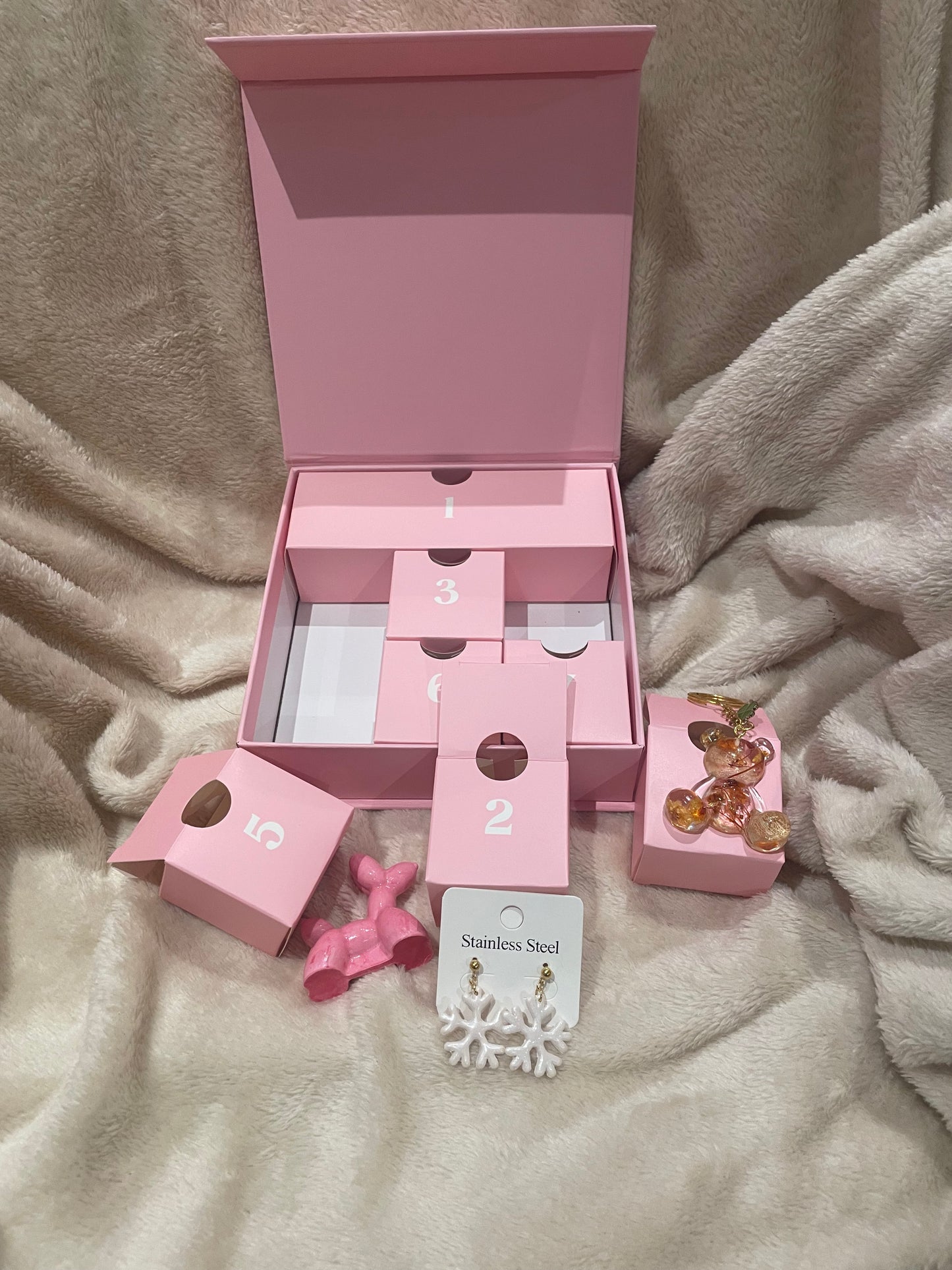 Mini Celebration Box (of Mini adventkalender) – 7 dagen vol handgemaakte sieraden & woondecor