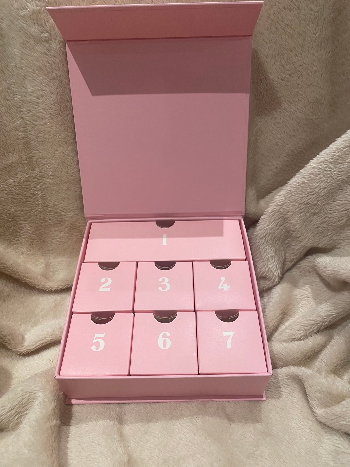 Mini Celebration Box (of Mini adventkalender) – 7 dagen vol handgemaakte sieraden & woondecor