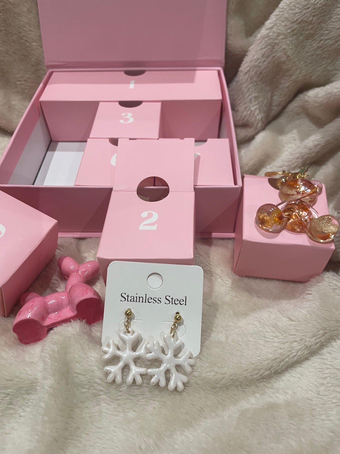 Mini Celebration Box (of Mini adventkalender) – 7 dagen vol handgemaakte sieraden & woondecor