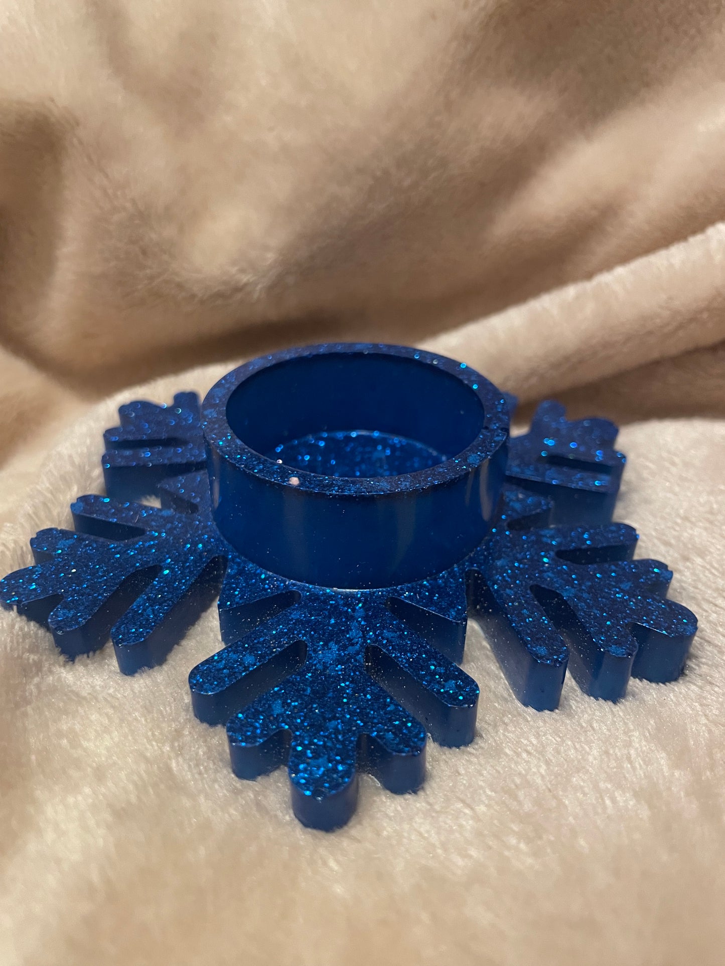 Ice crystal tea light holder
