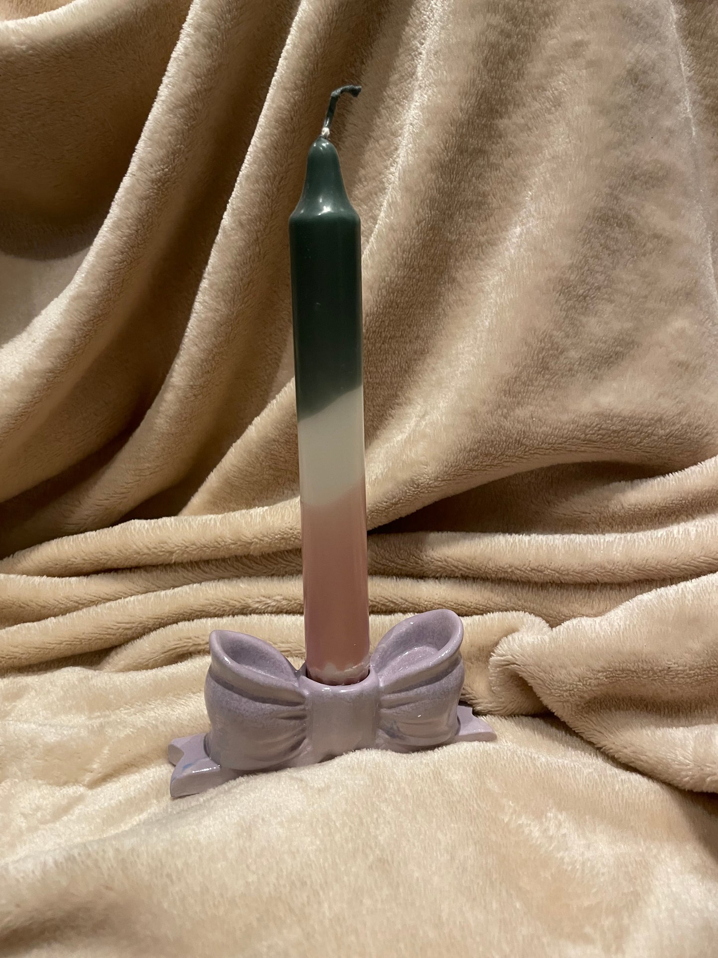 Bowtastic candle holder