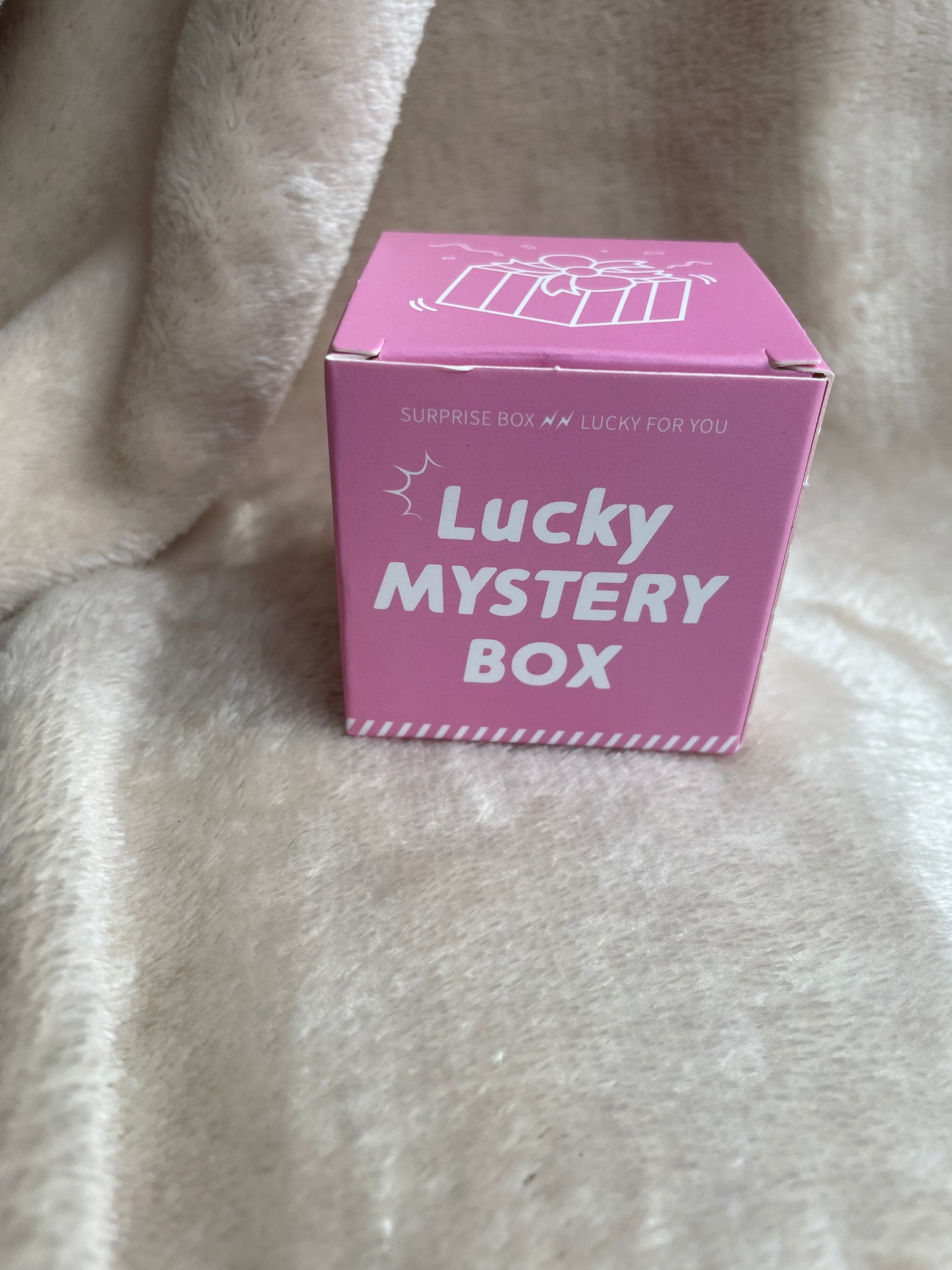 Mini mystery box
